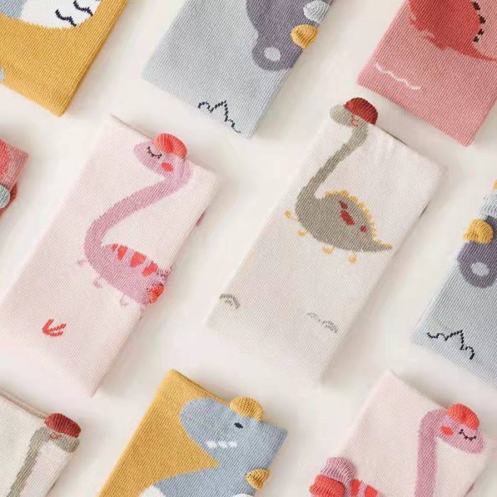 جوراب بچه گانه اسپرت ساق بلند طرح دایناسور
